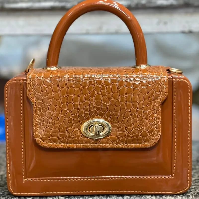 Stylish hand bag